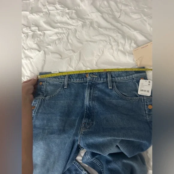 MOTHER The Resealable Heel Jeans - Picture 13 of 13
